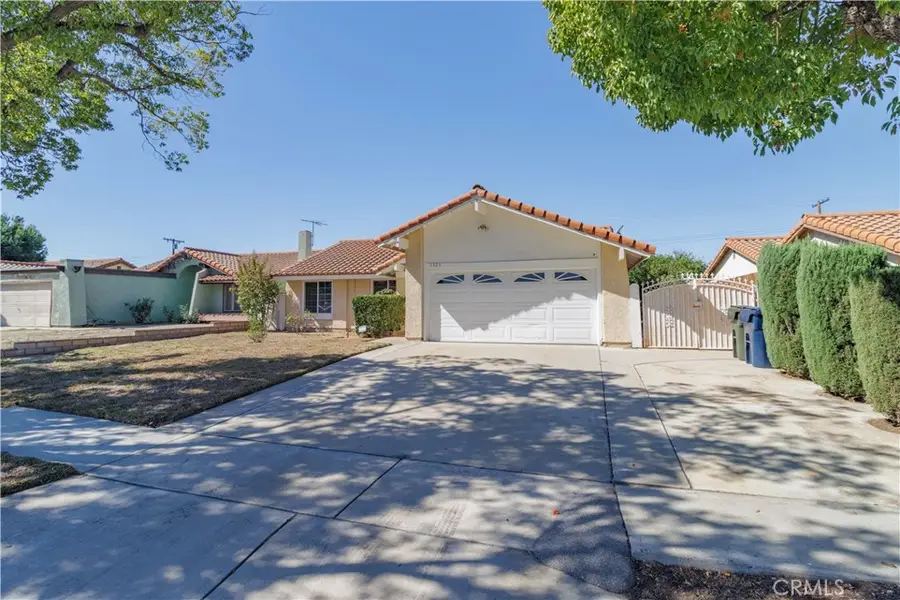 1323 Kingswood, Redlands, CA 92374 - #2