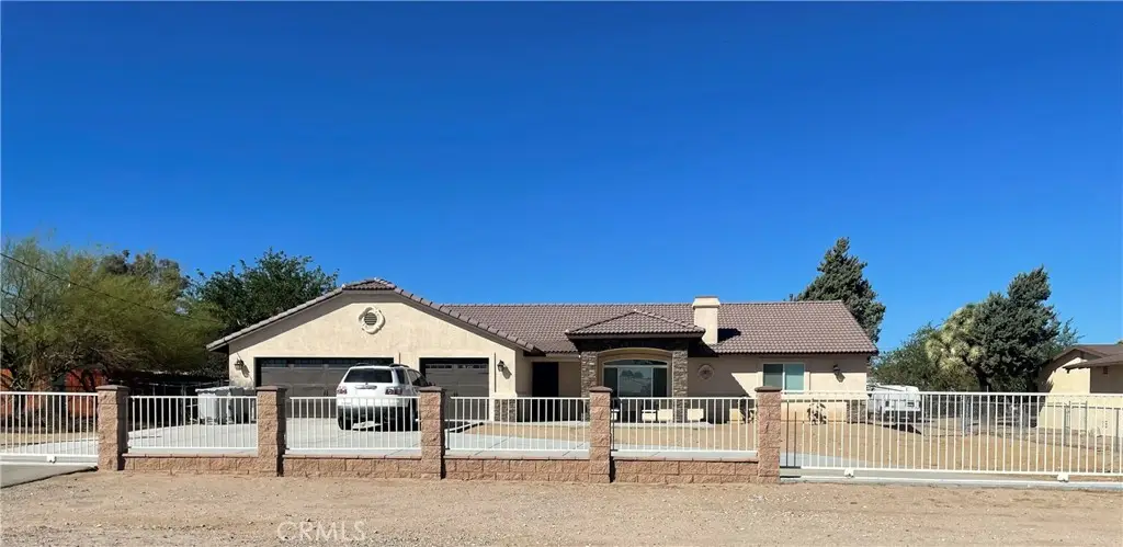 9814 Oakwood Avenue, Hesperia, CA 92345 - Image #1