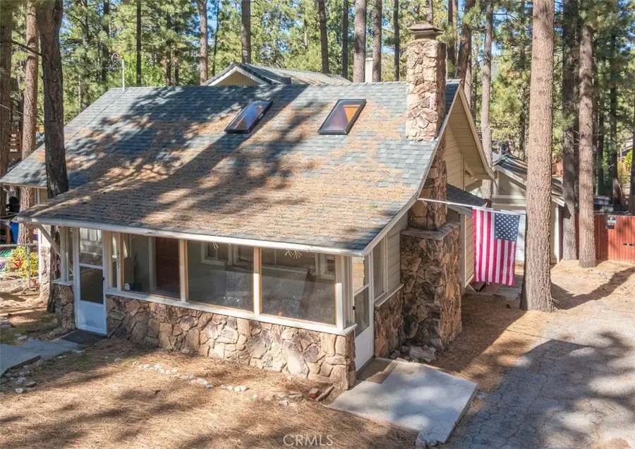 405 Sugarloaf, Big Bear City, CA 92314 - Image #2