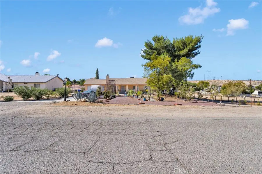 16812 Melba, Victorville, CA 92394 - Image #2