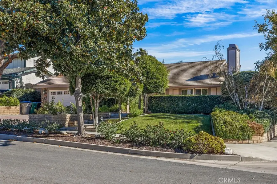 1233 Dale Circle, Corona, CA 92878 - Image #2