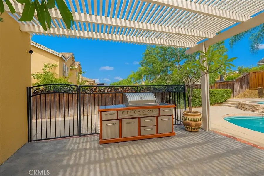 2559 Gilbert Avenue, Corona, CA 92881 - Image #3