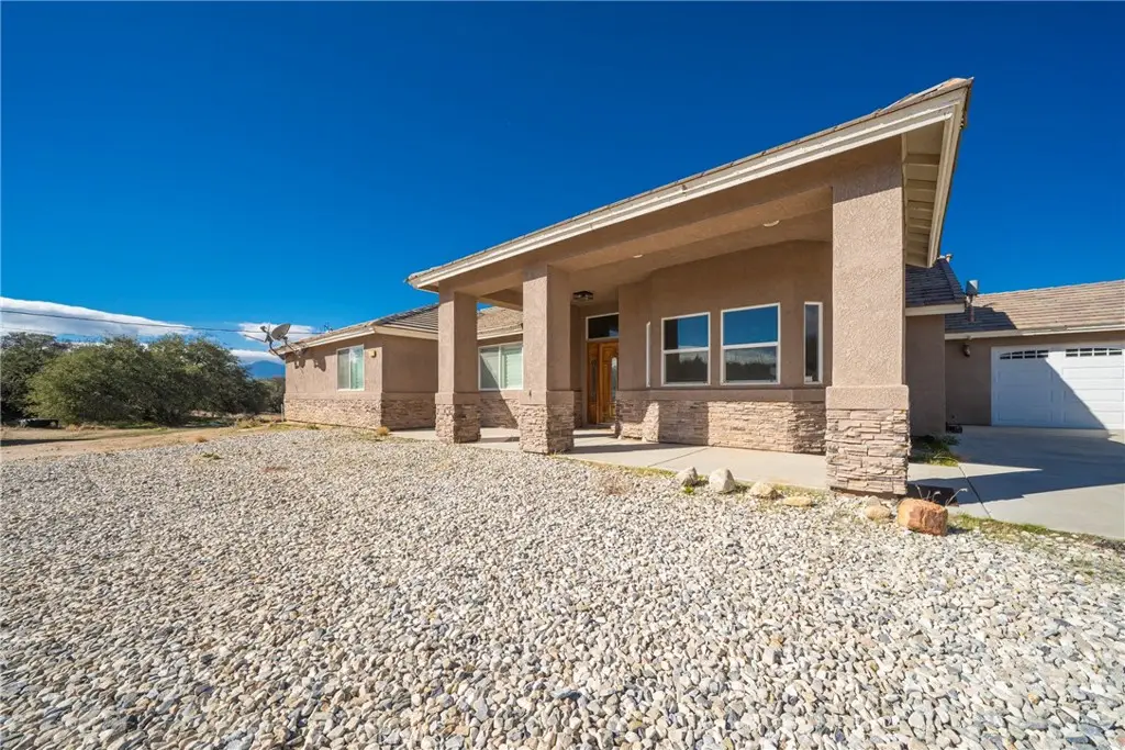 5378 Bellflower Street, Oak Hills, CA 92344 - #1