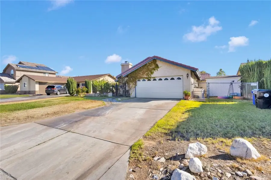 27325 Strawberry, Helendale, CA 92342 - Image #3