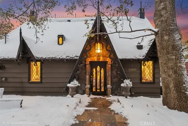 23935 Zurich, Crestline, CA 92325