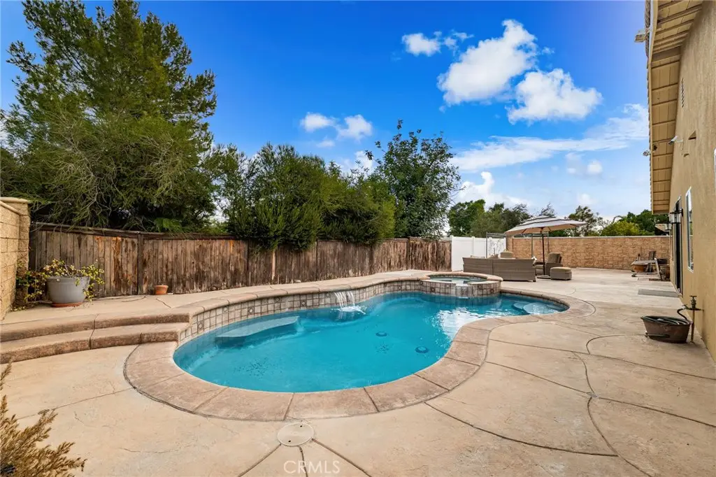 1395 Pinewood Dr, Corona, CA 92881 - #1