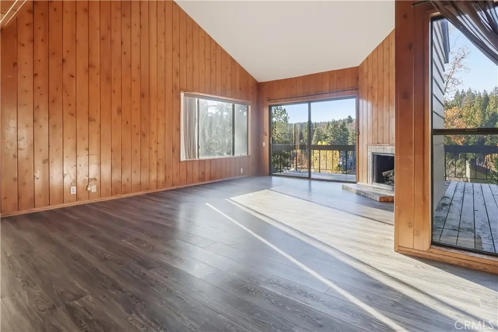 27657 Peninsula #110 Drive, Lake Arrowhead, CA 92352 - Image #1