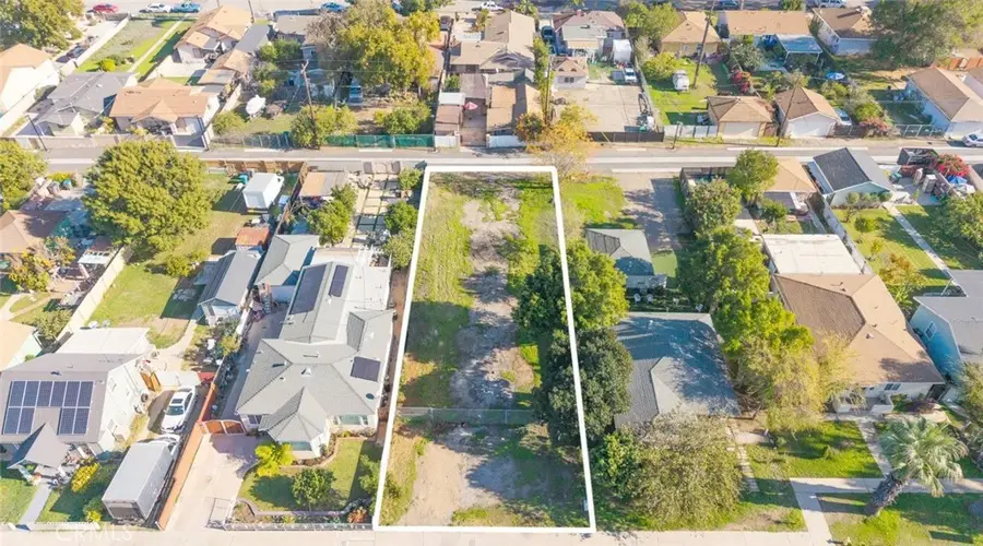 929 Fullerton Avenue, Corona, CA 92879 - Image #3