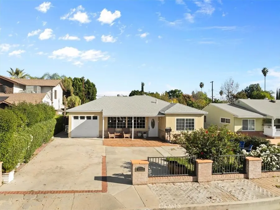 6902 Quakertown Avenue, Winnetka, CA 91306 - #3