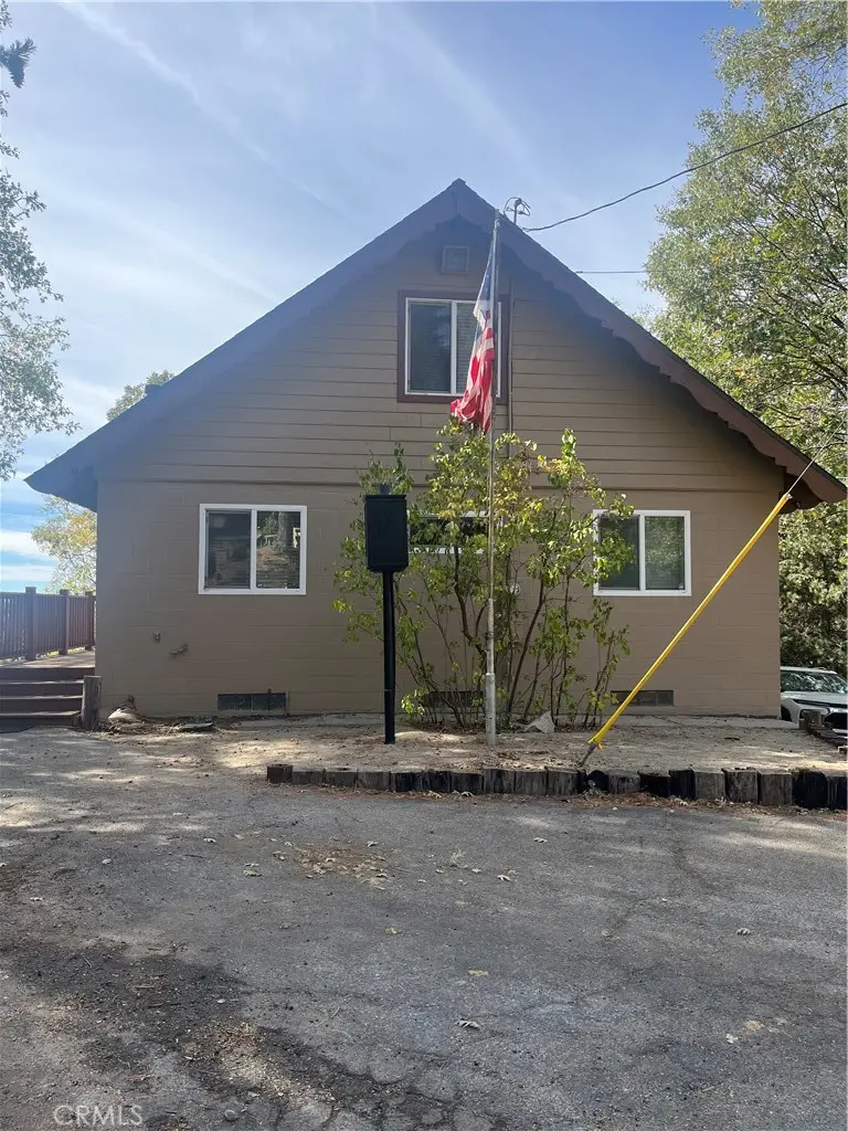 6070 Manzanita Court, Angelus Oaks, CA 92305 - Image #2