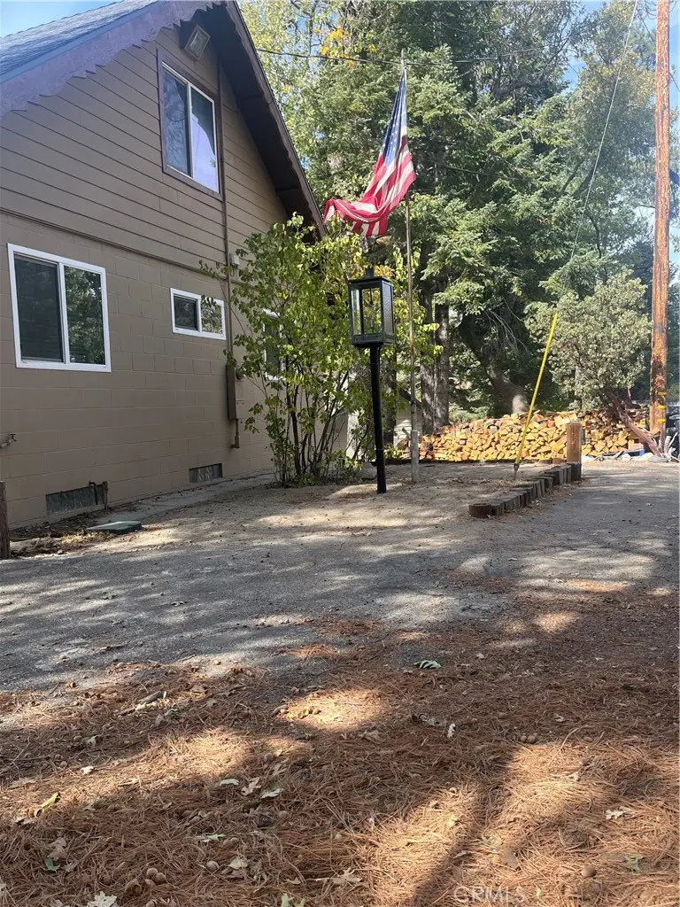 6070 Manzanita Court, Angelus Oaks, CA 92305 - Image #3