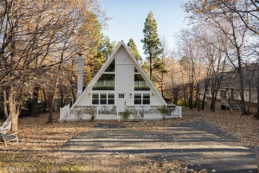 987 Tirol Lane, Lake Arrowhead, CA 92352 - Image #1