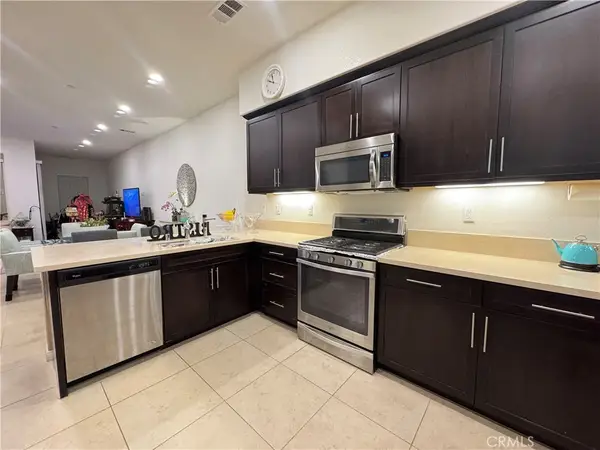105 Plateau, Irvine, CA 92618