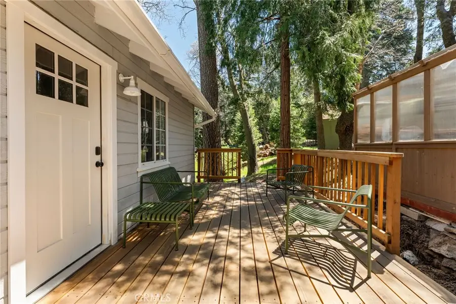 963 Chateau, Crestline, CA 92325 - Image #2