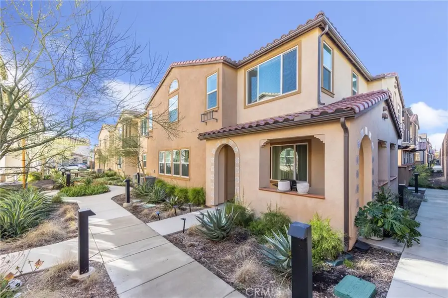 15188 Horizon #7 Street, Fontana, CA 92336 - #2