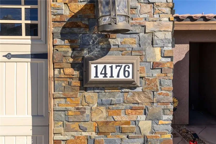 14176 Kiowa, Apple Valley, CA 92307 - #2
