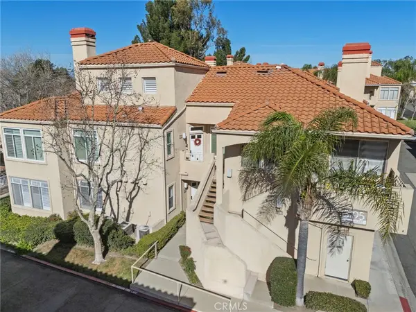 3195 Altura Court #101, Corona, CA 92882