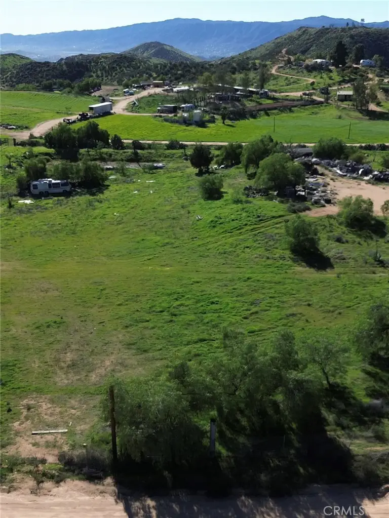 17655 Snake Road, Lake Elsinore, CA 92532 - Image #2