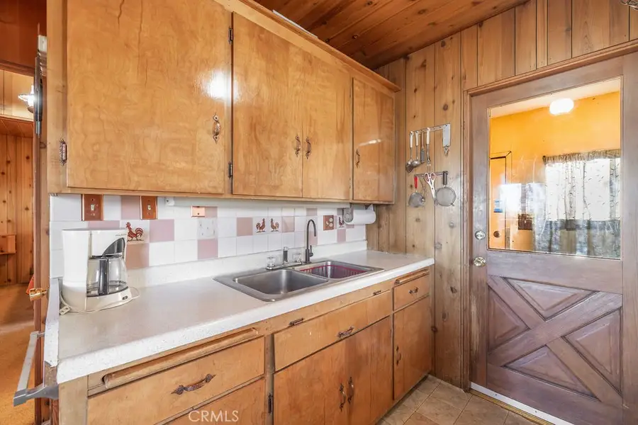 533 Villa Grove, Big Bear City, CA 92314 - Image #2