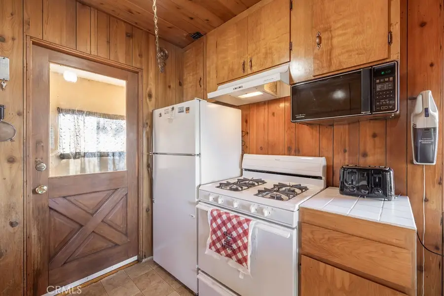 533 Villa Grove, Big Bear City, CA 92314 - Image #3