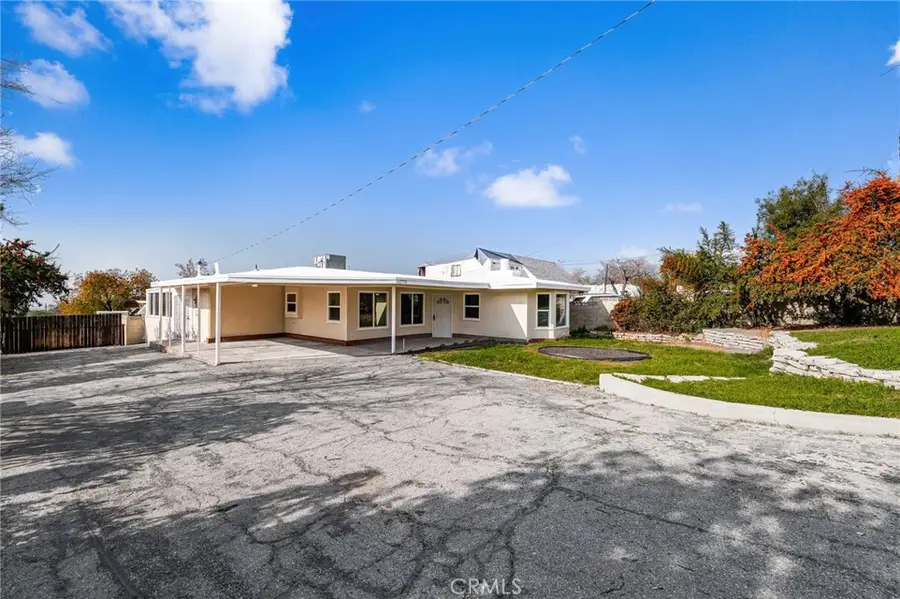 12770 Douglas, Yucaipa, CA 92399 - Image #2