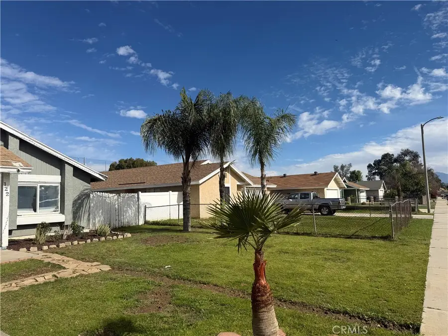 122 E Bowen, Perris, CA 92571 - Image #2