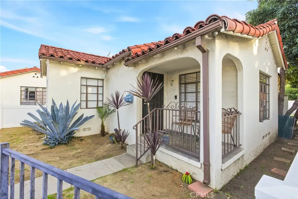 176 W Orange Grove, Pomona, CA 91768 - #1