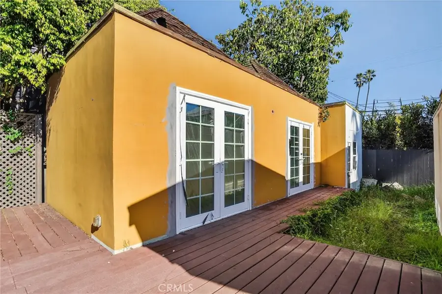 2010 Linden Avenue, Venice, CA 90291 - #2