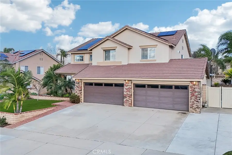 2527 Waterfall Ln, Corona, CA 92882 - #2