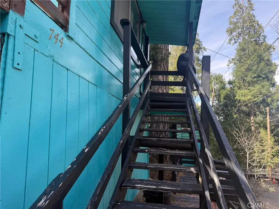 744 Woodland, Crestline, CA 92325 - #2