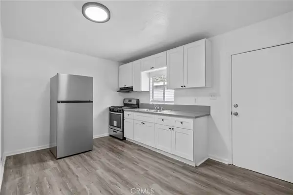 9538 Compton, Los Angeles, CA 90002