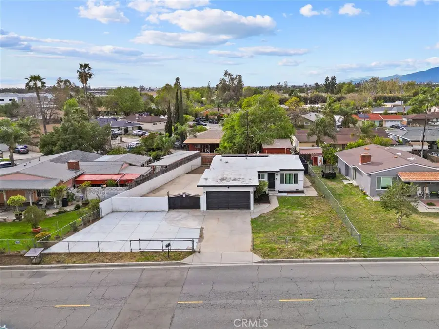 9952 Catawba, Fontana, CA 92335 - #2