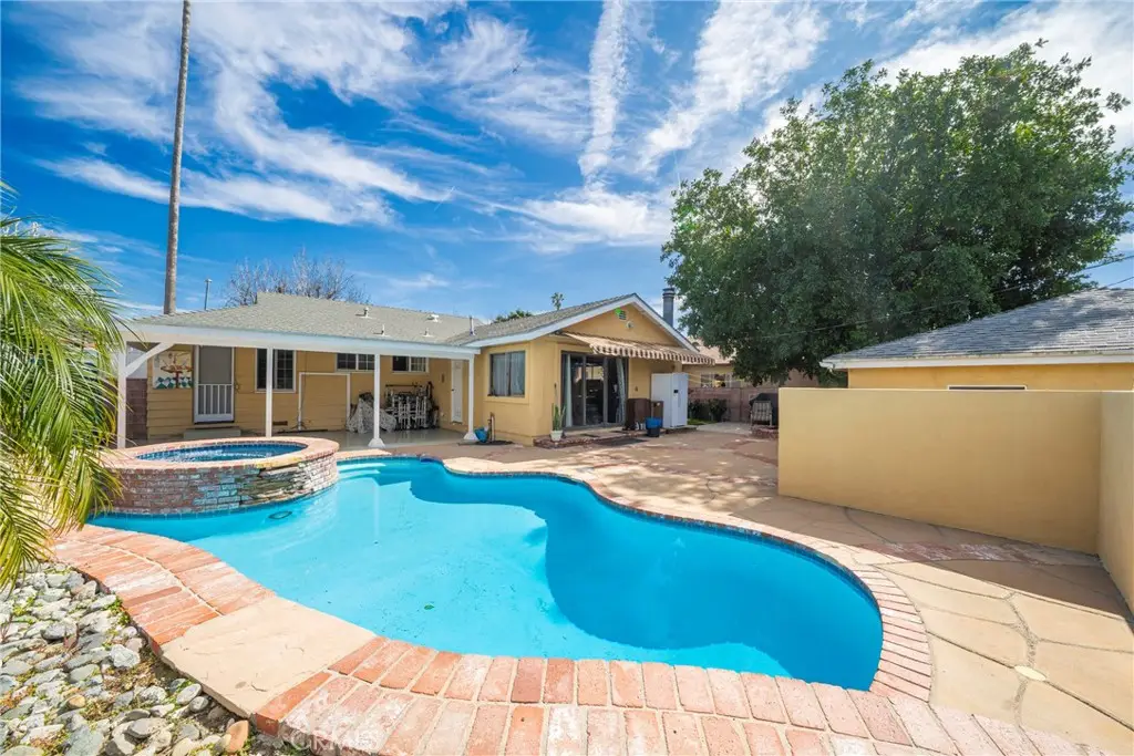 7463 Mason Ave, Winnetka, CA 91306 - #1