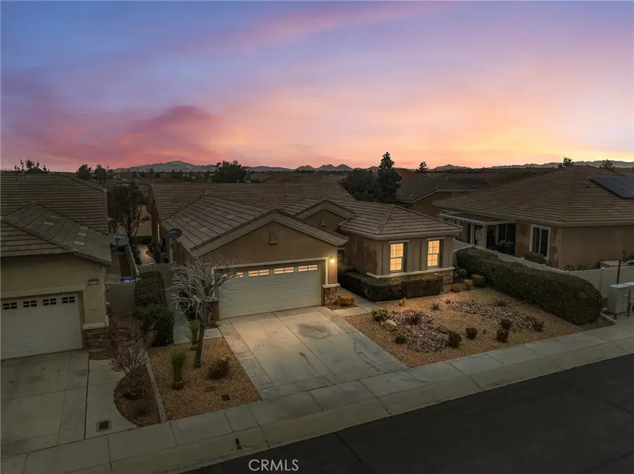19420 Verbena Street, Apple Valley, CA 92308 - #3