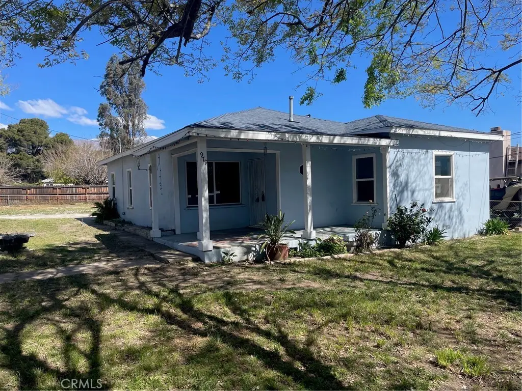 979 W Nicolet, Banning, CA 92220 - #1