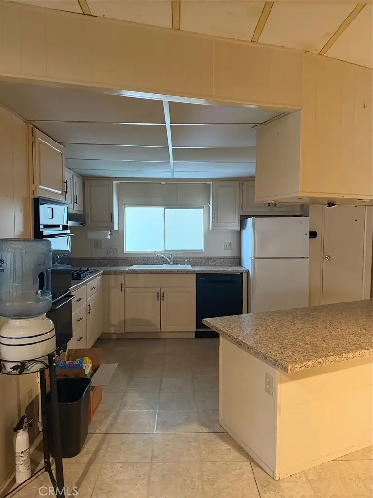 725 W Thornton Ave #109, Hemet, CA 92543 - #3