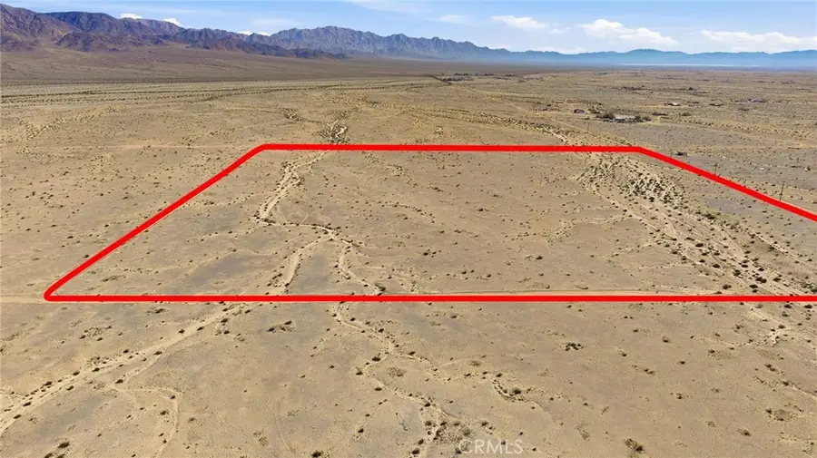 2327 Palm, Twentynine Palms Yucca Valley, CA 90007 - #2