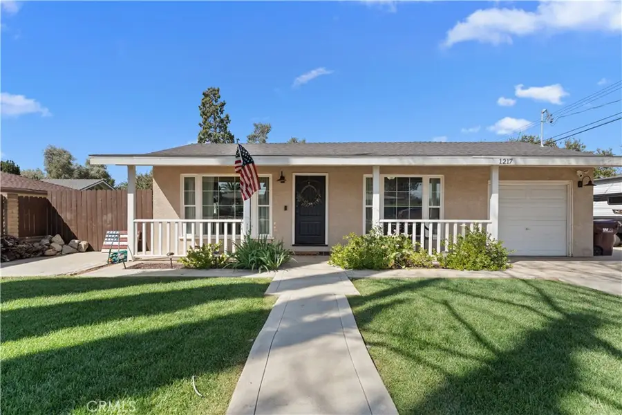 1217 N California Avenue, Beaumont, CA 92223 - #2