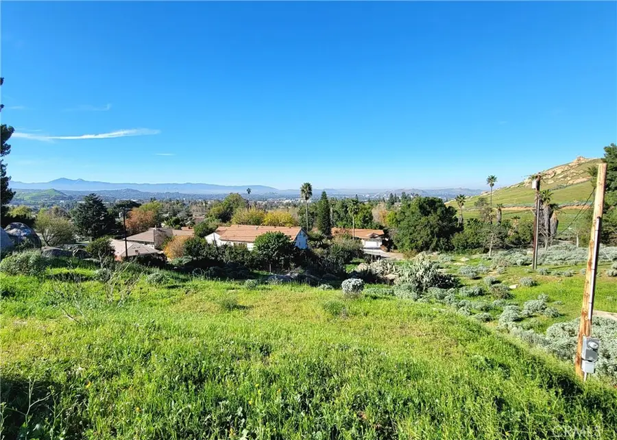 2935 Galaxie Heights Road, Riverside, CA 92507 - #3