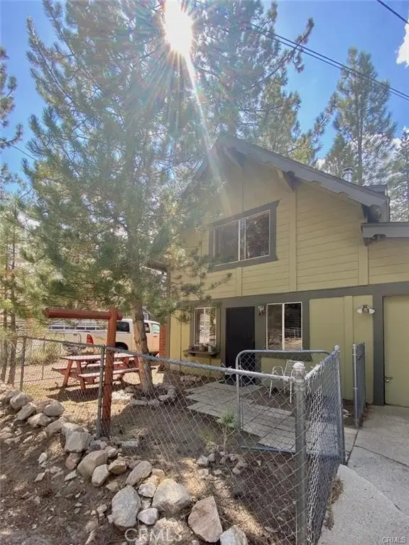 301 W Rainbow, Big Bear City, CA 92314