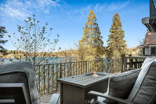 28906 Palisades Drive, Lake Arrowhead, CA 92352