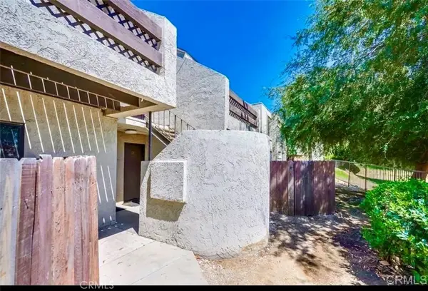 2266 Denair, Highland, CA 92346