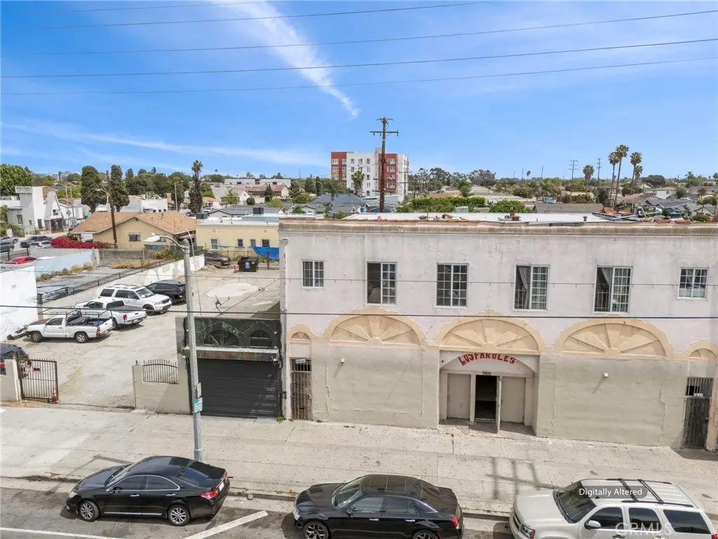 7916 S Central, Los Angeles, CA 90001 - #1