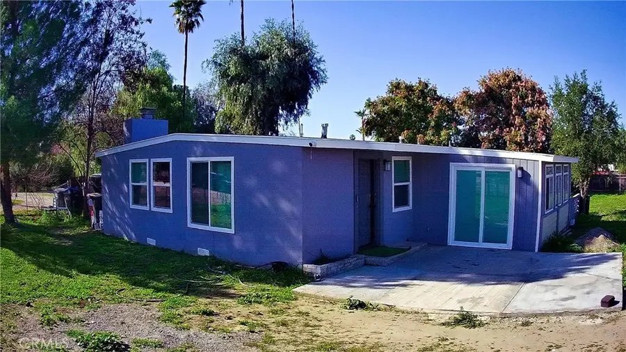 26917 Yale St, Hemet, CA 92544 - #2