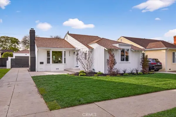 3825 Edgehill Drive, Los Angeles, CA 90008