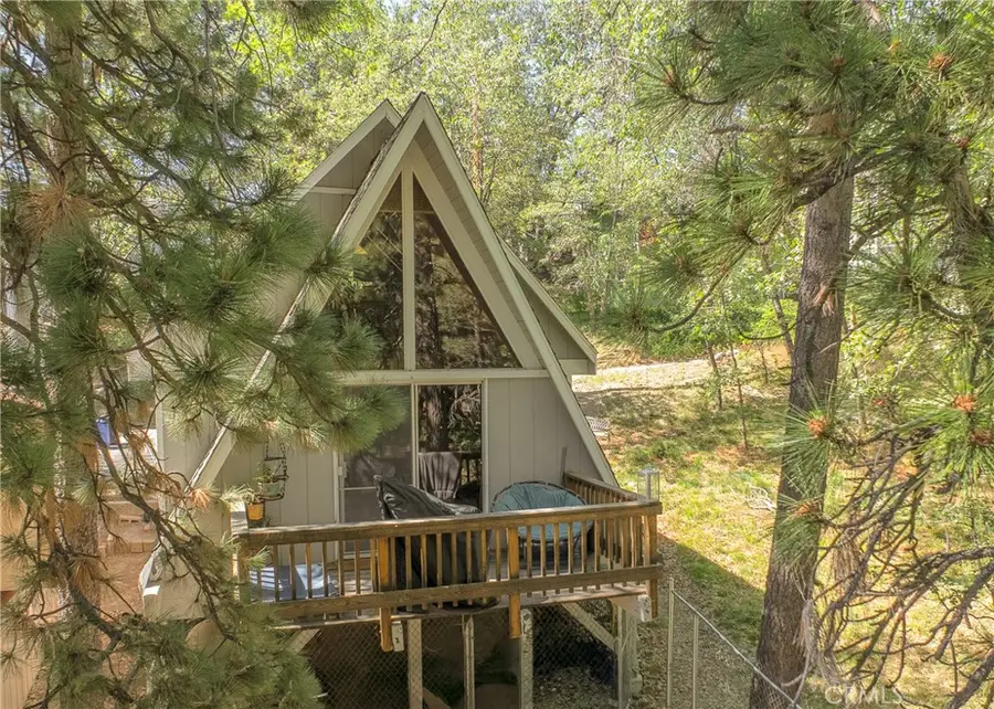 33075 Blue Bird Lane, Running Springs, CA 92382 - #2