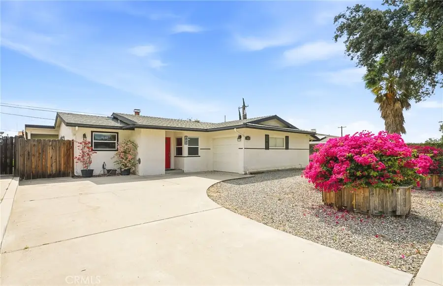 226 Hartzell Avenue, Redlands, CA 92374 - #2