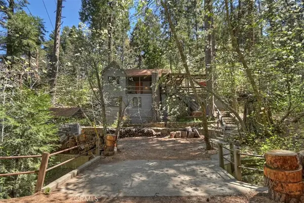 851 Cottage Grove, Lake Arrowhead, CA 92352