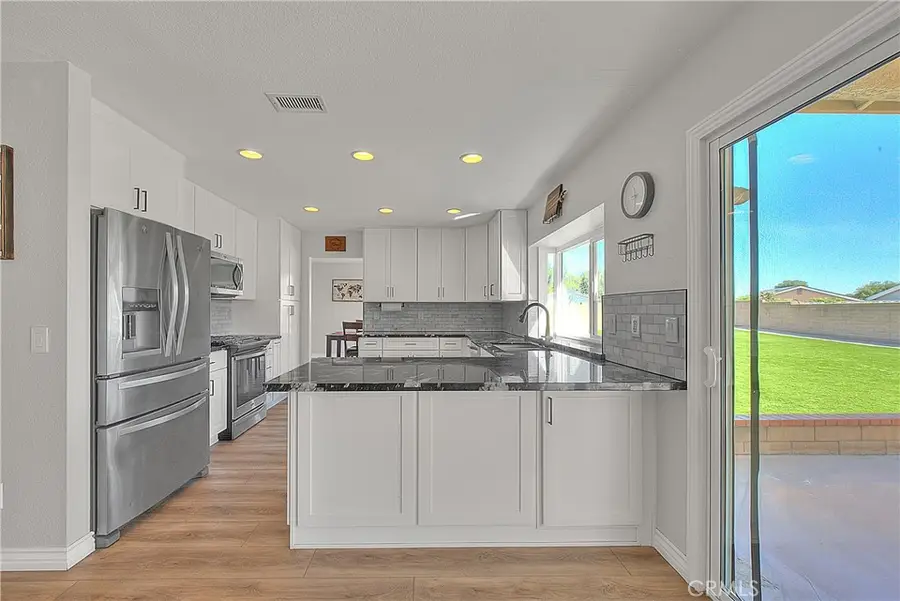 937 Brandywine, Corona, CA 92880 - #3