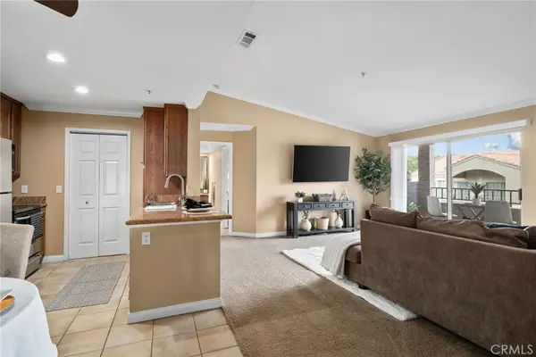 1980 Las Colinas Circle #307, Corona, CA 92879